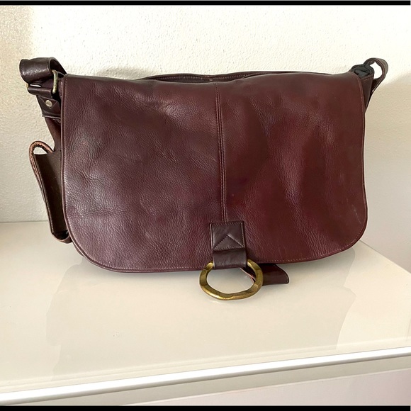 Excellent condition- real Leather laptop/case bag - Picture 2 of 12